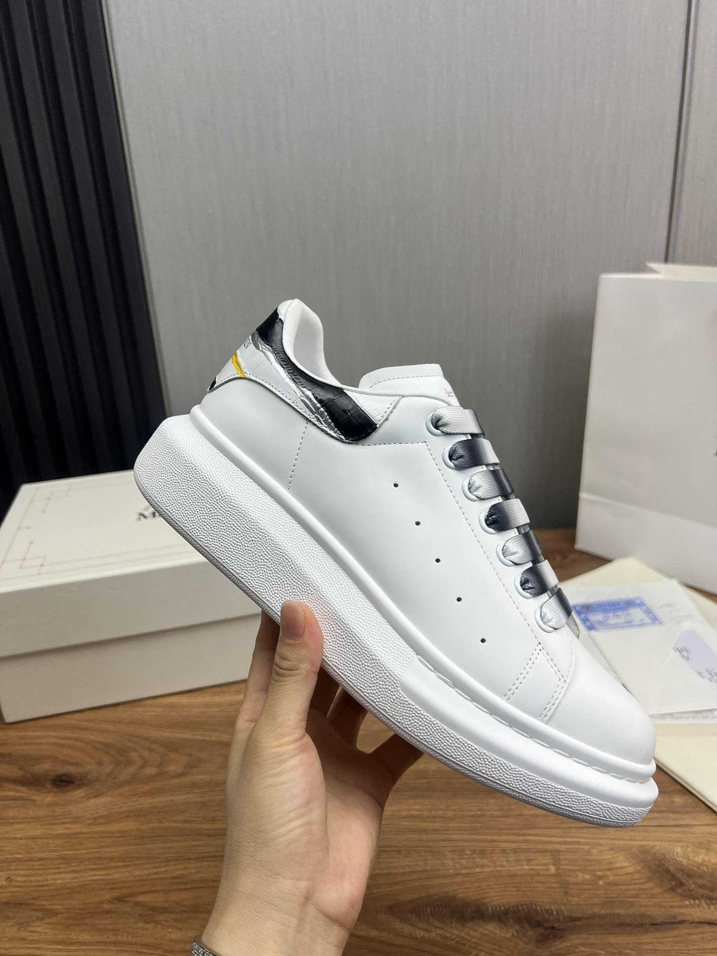 Alexander Mcqueen Low Shoes